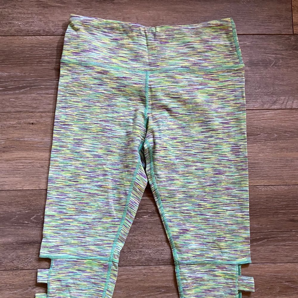 GLYDER APPAREL Women's Crop